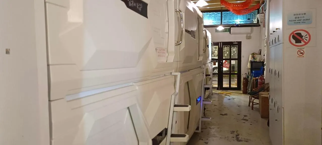 Vspace Guesthouse Capsule & Cafe Malacca