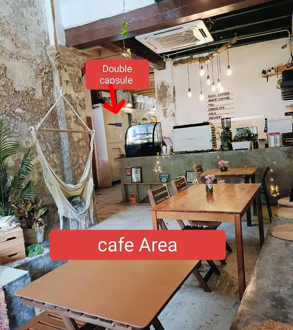 Vspace Guesthouse Capsule & Cafe Malacca